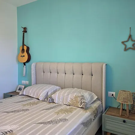 شقة The Coastal Blue 125 Plazhi San Pietro