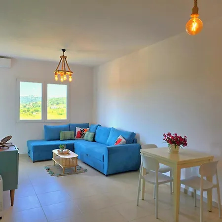The Coastal Blue 125 Apartment *